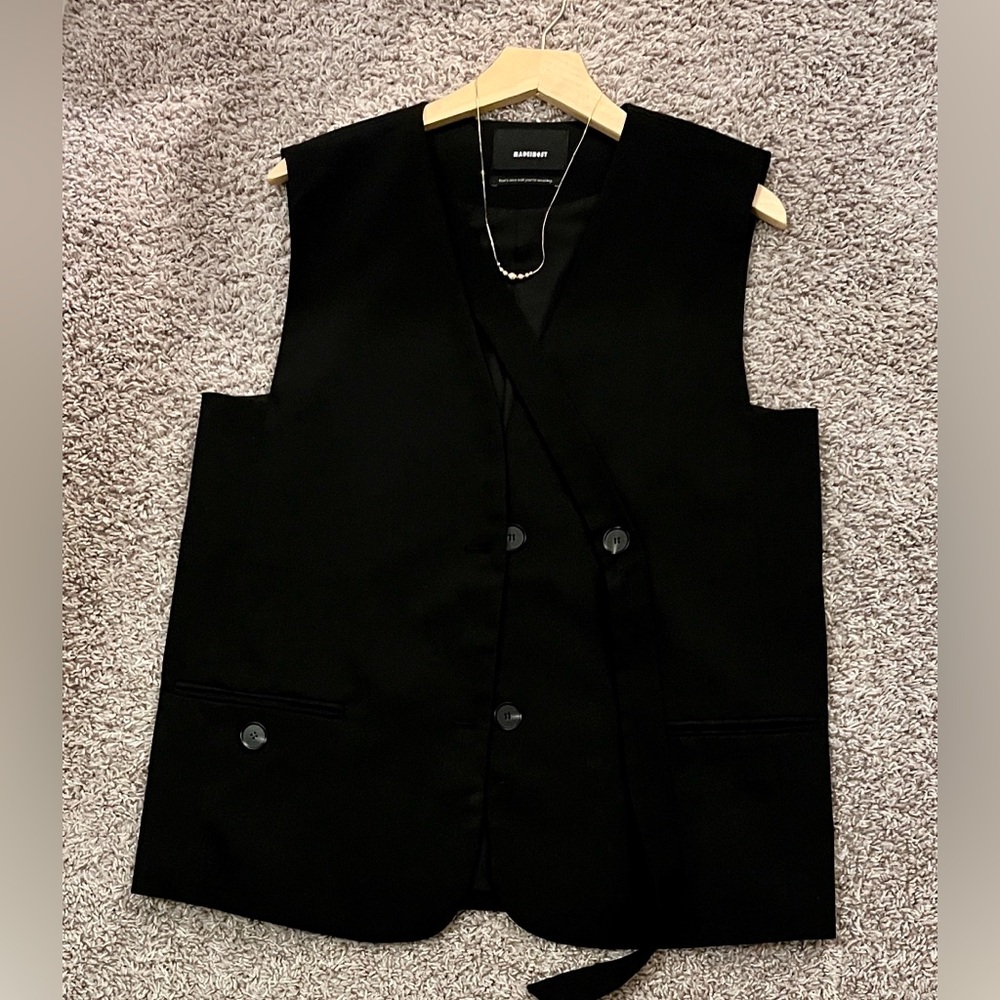 3 For $50|MADEINOST Black Oversized Structured Blazer Vest– Size S